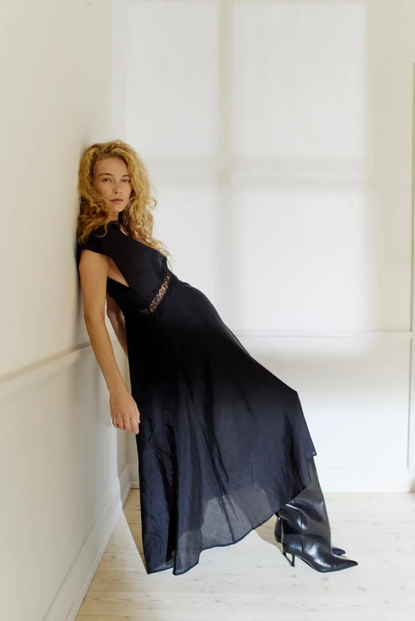 CMMOLLY-DRESS - Zwart