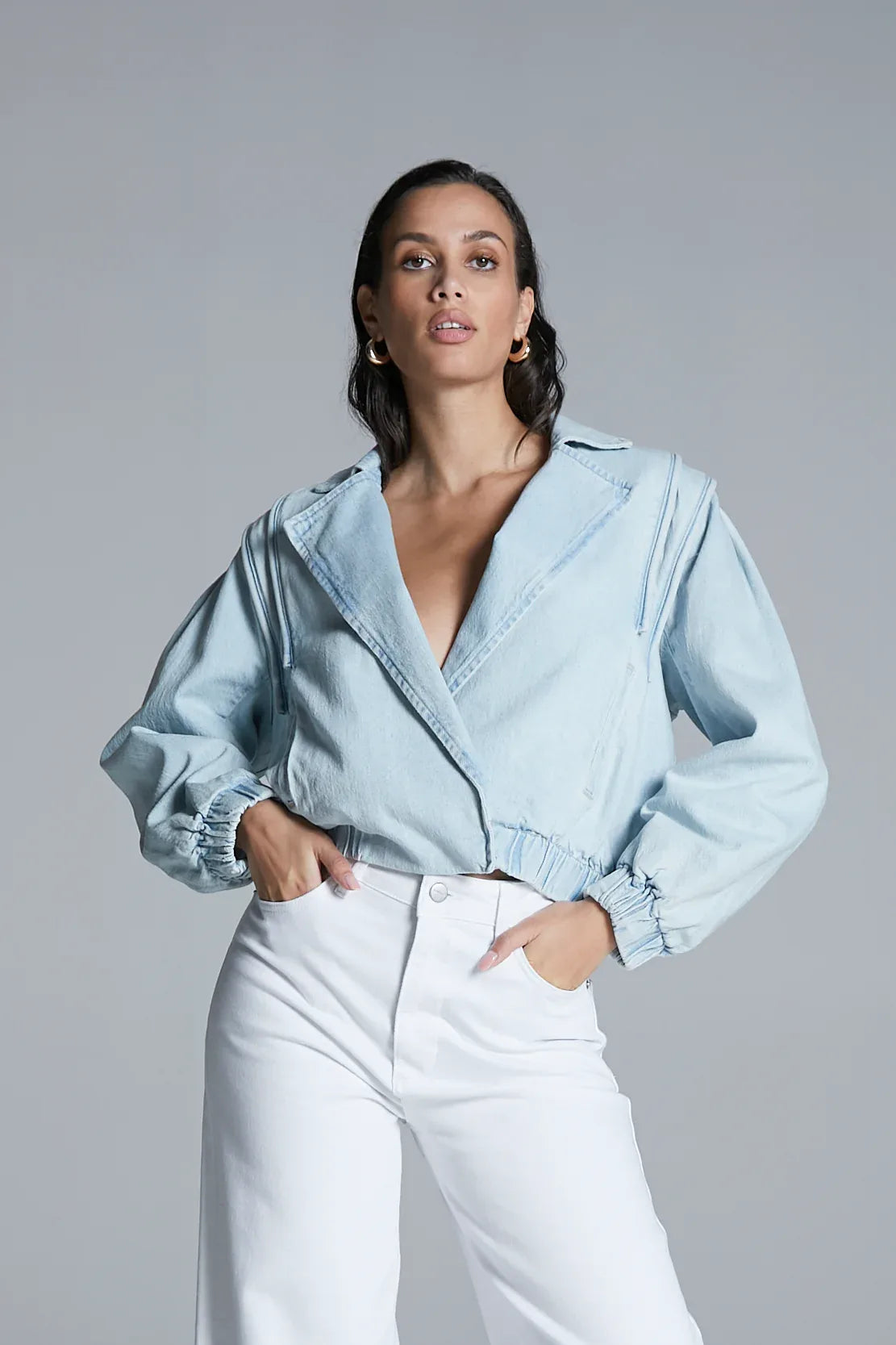Tailored Denim Jacket With Shoulder Detail - Blauw