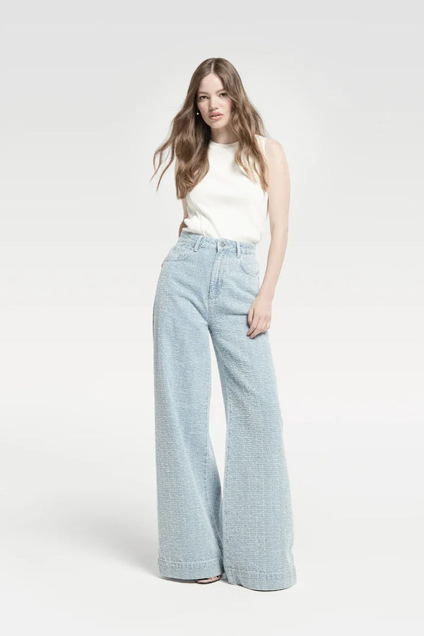 Wide Leg Jeans With Allover Distressed - Blauw
