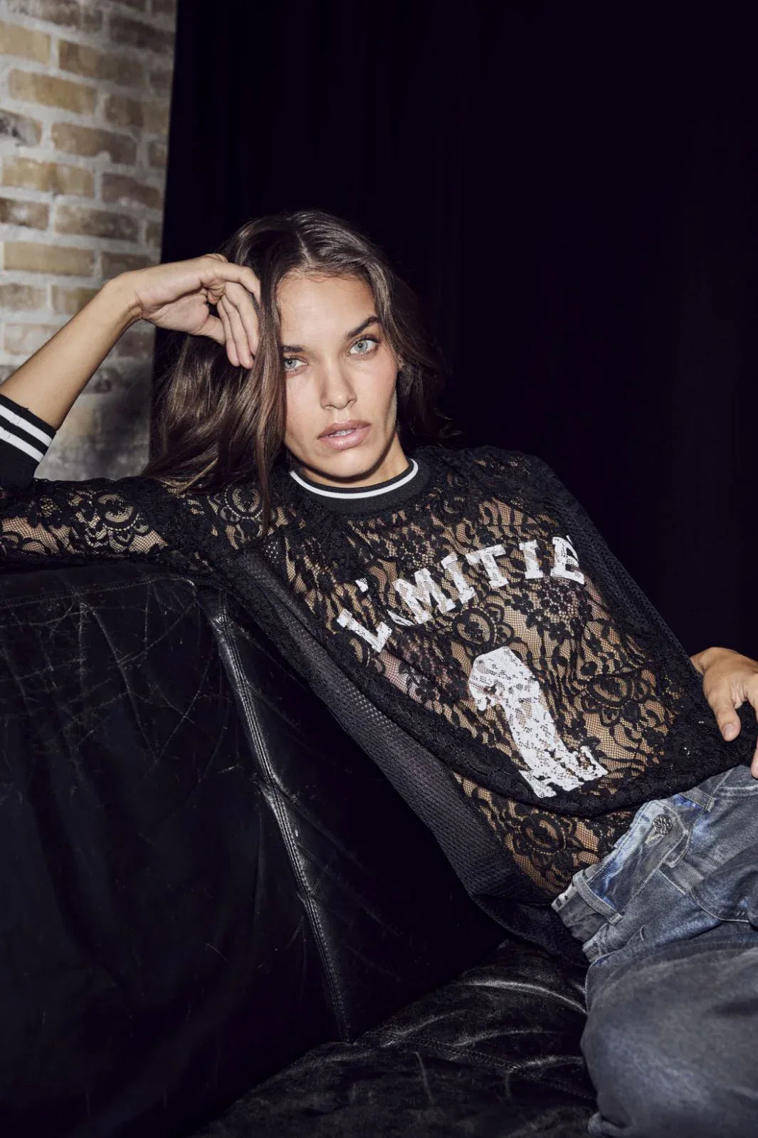 Lace LS Football Blouse - Zwart