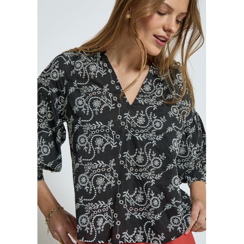 Tiffany 3/4 Sleeve Blouse - Zwart
