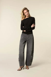 Dean - Curved Baggy Jeans With Big Studs
