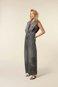 Dean - Curved Baggy Jeans With Big Studs