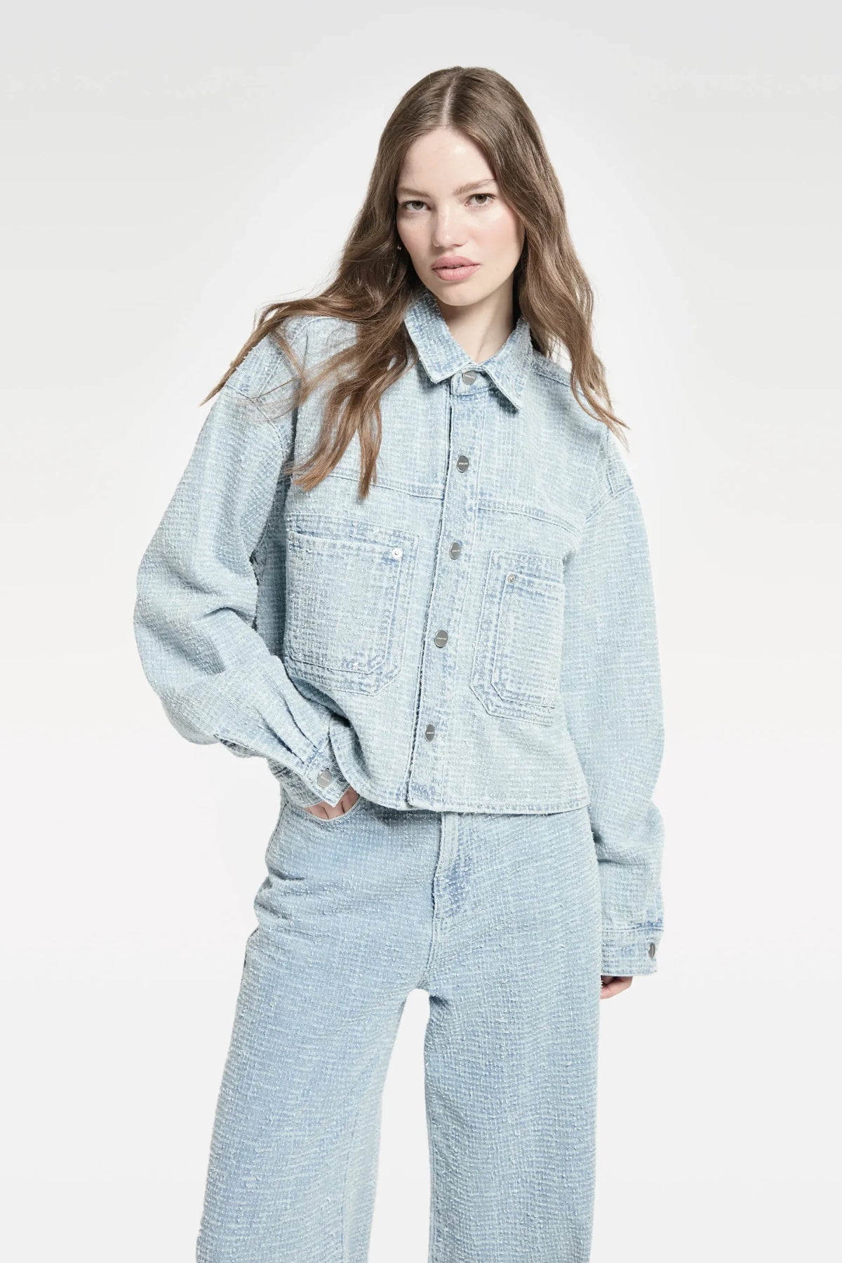 Oversized Denim Jacket With Allover Distressed - Blauw