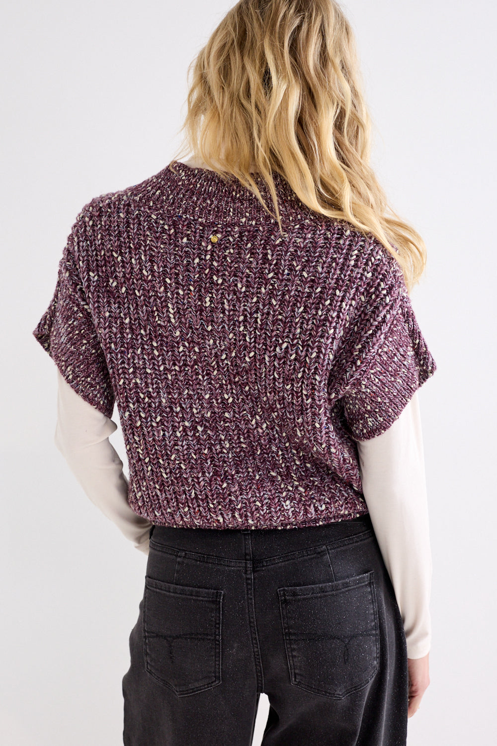 Sleeveless Jumper V-Neck