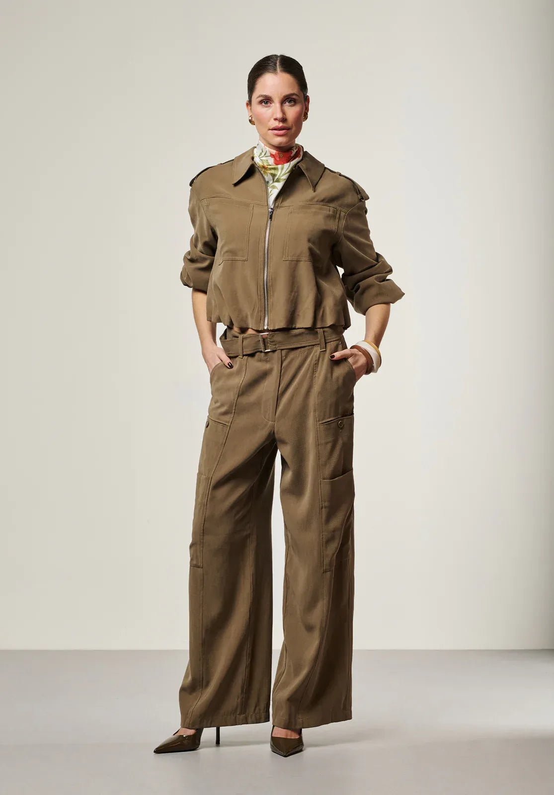 TROUSERS - Groen